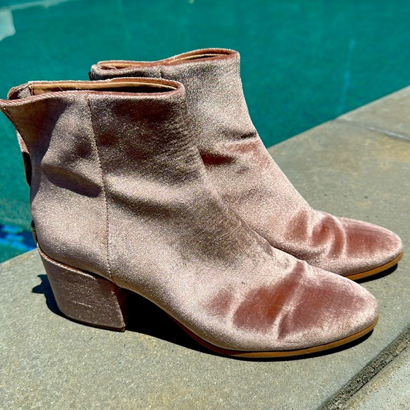 Dolce Vita Shoes - Dolce Vita Mirra Pink Velvet Ankle Boho/Festival, Cowgirl Boots
